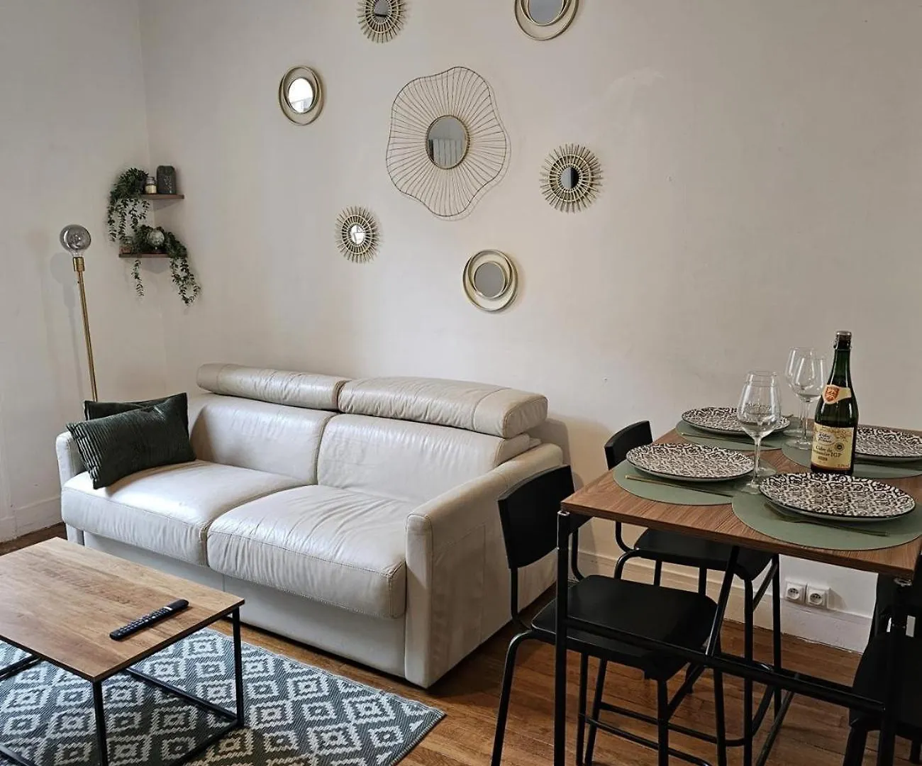 Apartment Beautiful 1 Bedroom Flat In Paris 17Th