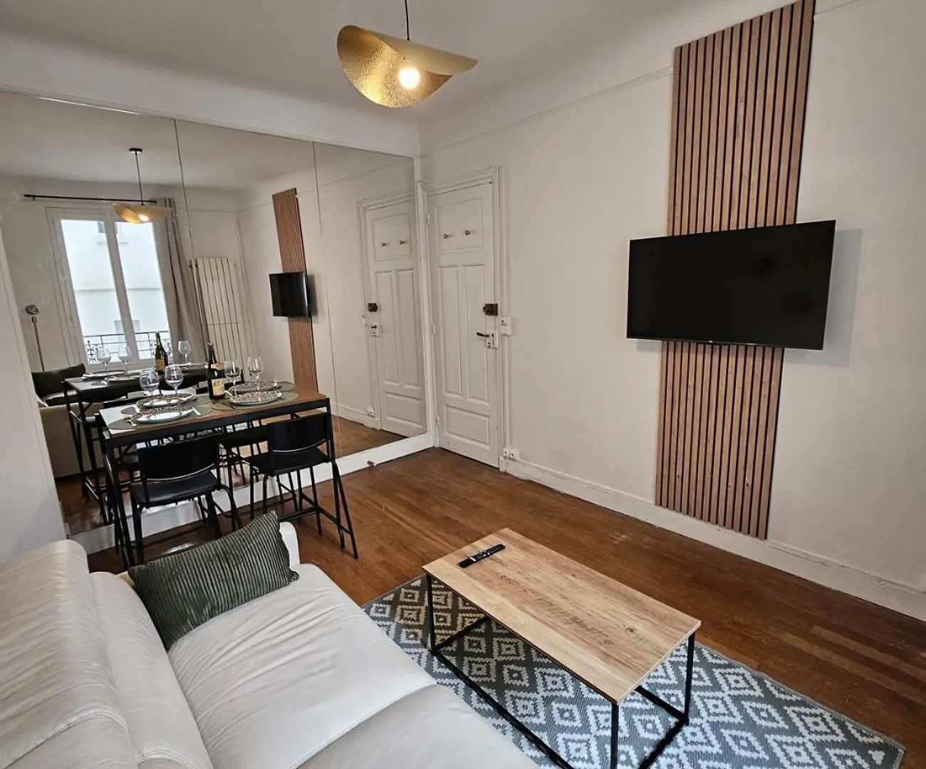 Beautiful 1 Bedroom Flat In Paris 17Th
